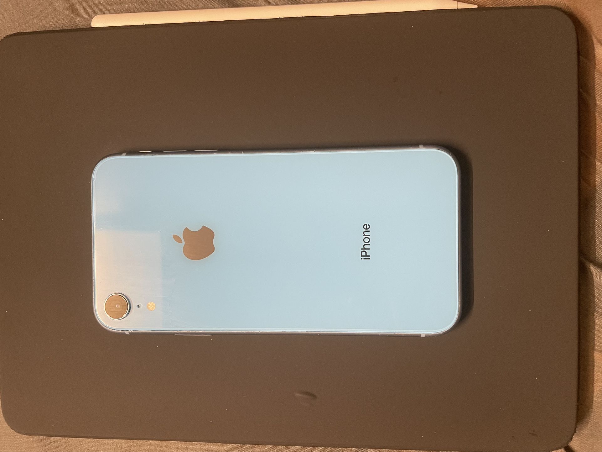 Apple iPhone XR Blue 64GB AT&T