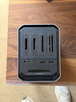 SanDisk Professional Card Reader HUB