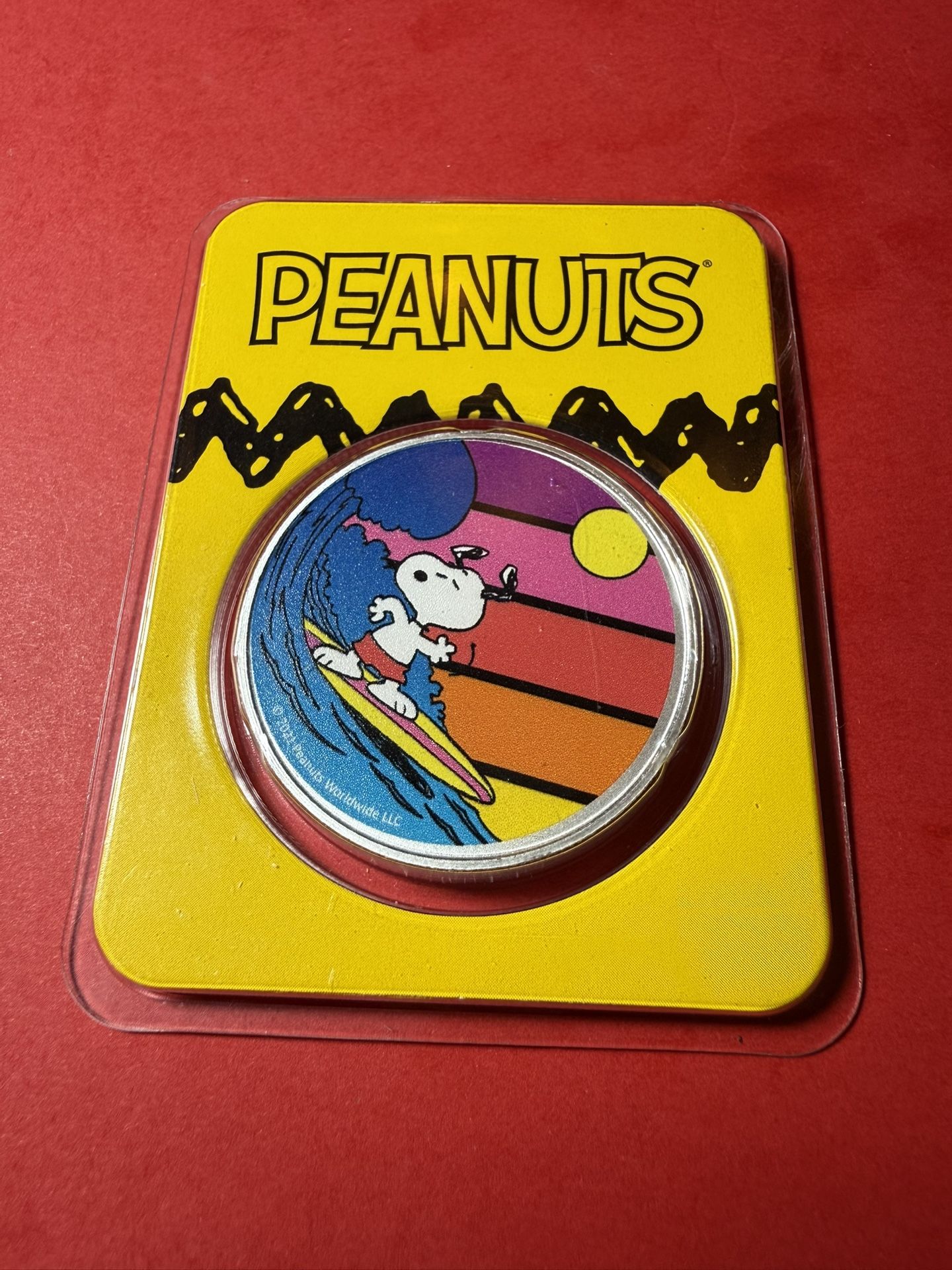 Peanuts Snoopy Surfing 1 oz Colorized Pure Silver Round 2021.