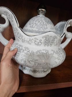 Sopera Blanca con detalles