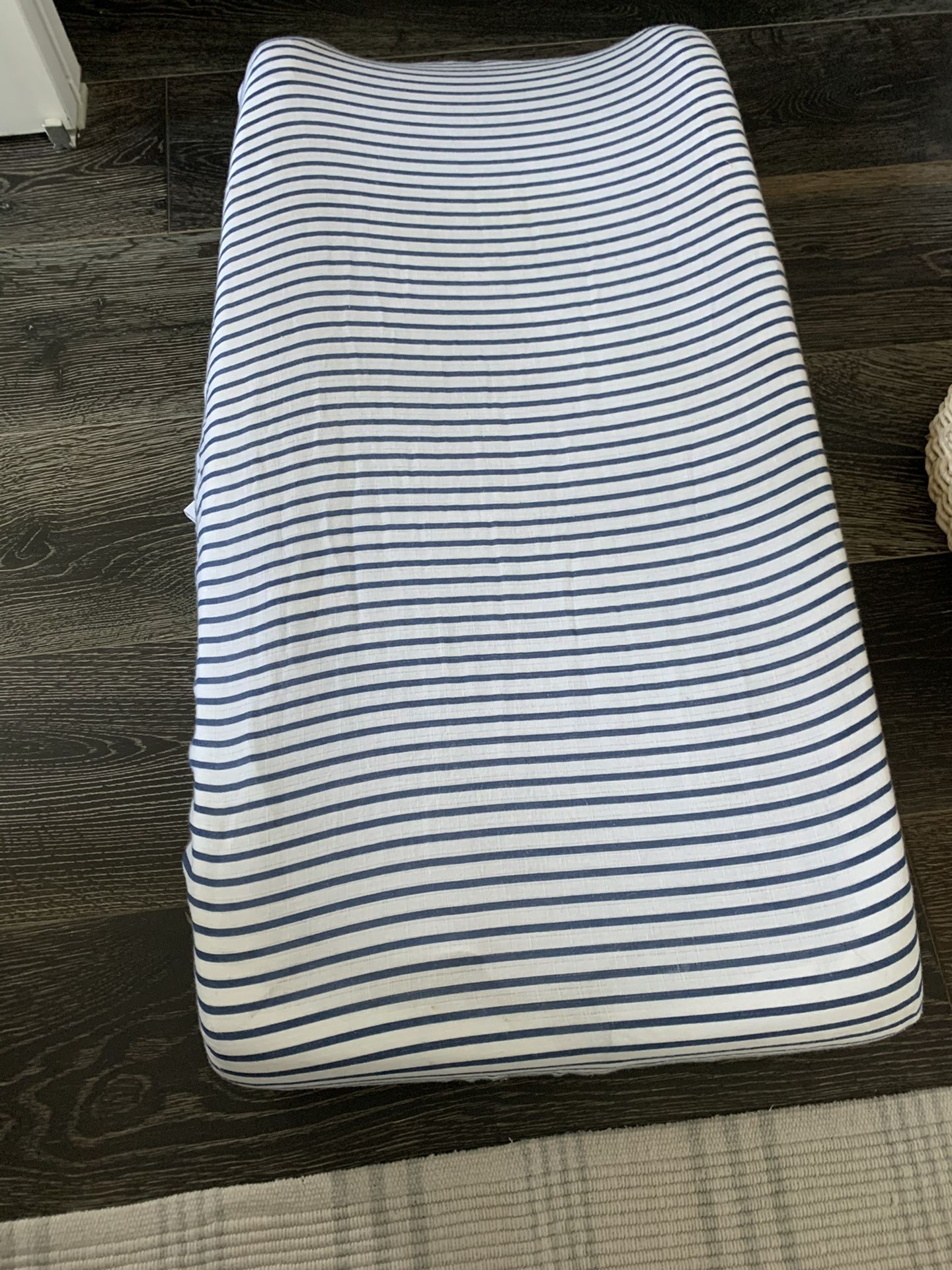 Changing table pad and cover
