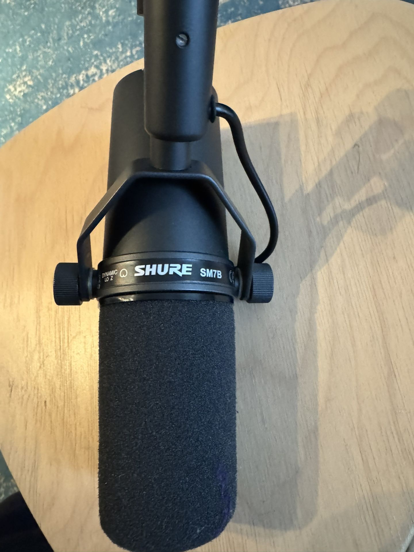 SHURE SM7B DYNAMIC MICROPHONE