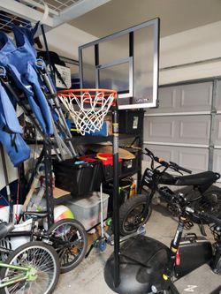 Basketball hoop