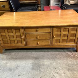 FreeFREE Solid Wood Coffee Table And Dresser
