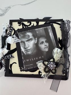 Twilight Edward and Bella Themed Mini Album