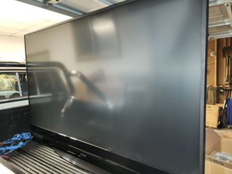 Mitsubishi WD-82738 82" DLP Rear Projection TV