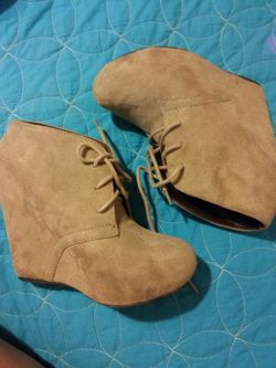 Heels Size 7 1/2