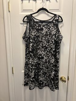 Black and White Cold Shoulder Dress