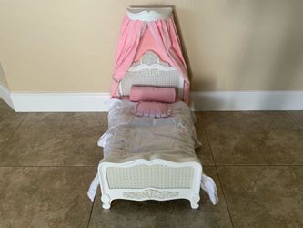 American Girl Doll Samantha Pink Bed