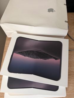 IPHONE DUO 1TB NIGHT SKY $3200