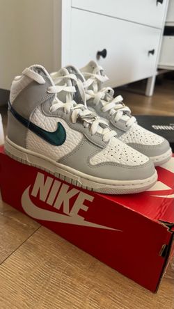 Nike Dunks