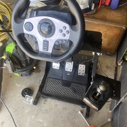 PS4 Steering Wheel And Stand