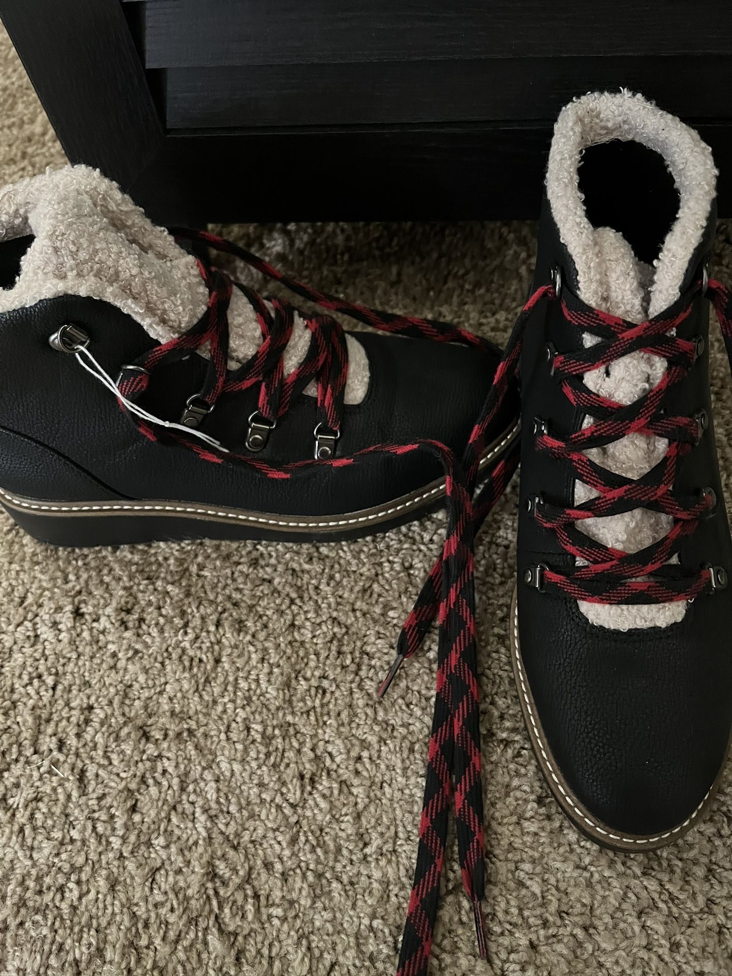 Dr.Scholl's Women's So Cozy Waterproof Lace Up Bootie