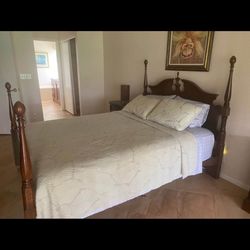 Queen Bed set Cherry Wood mattress/boxspring Headboard Footboard 2 Night Stands 