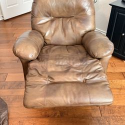 Best Home Furnishings recliner