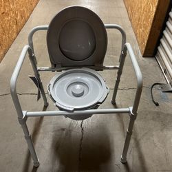 Elderly Toilet Chair 