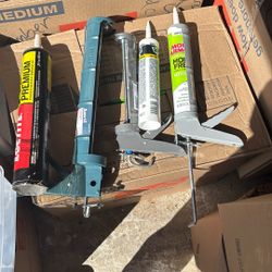 Caulking Guns 