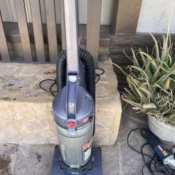 Hoover  Vacuum  