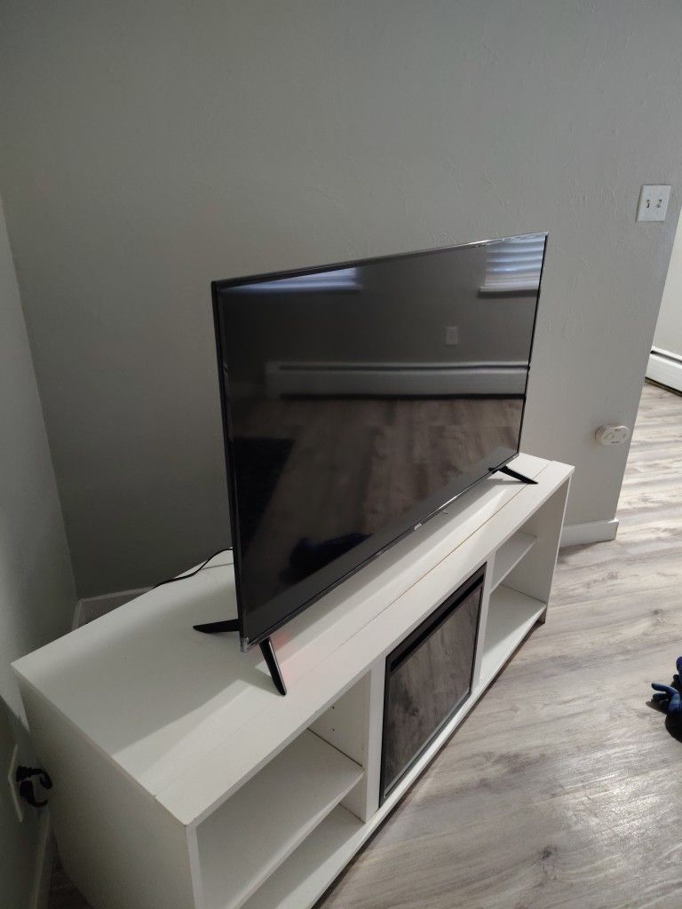 Brand New Roku 55" Tv 