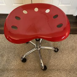 NEW TRACTOR SEAT ROLLING STOOL 