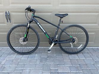 Trek Dual Sport 2 (17.5” frame), Matte Black