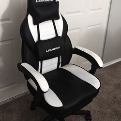 Office/Gaming Chair With Massaging Back Support 