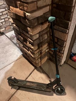Electric scooter