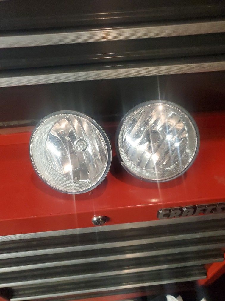 2007 OEM Tundra Fog Lights