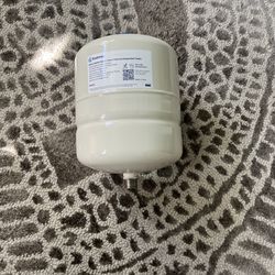 Water heater safety tank