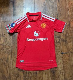 Manchester United 26/27 Home Jersey Size M