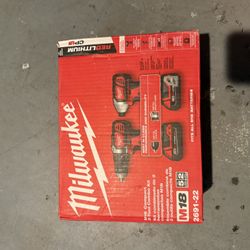 Milwaukee m18 Drill