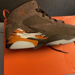 Boys Jordan’s Size 3