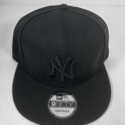 New York Yankees snapback hats 🧢 35$ each