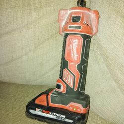 Milwaukee Cut Out Tool 