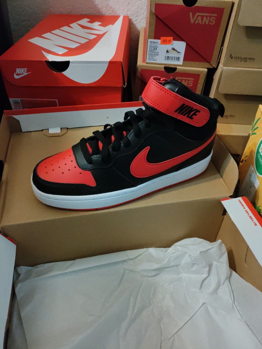 Nike Court
