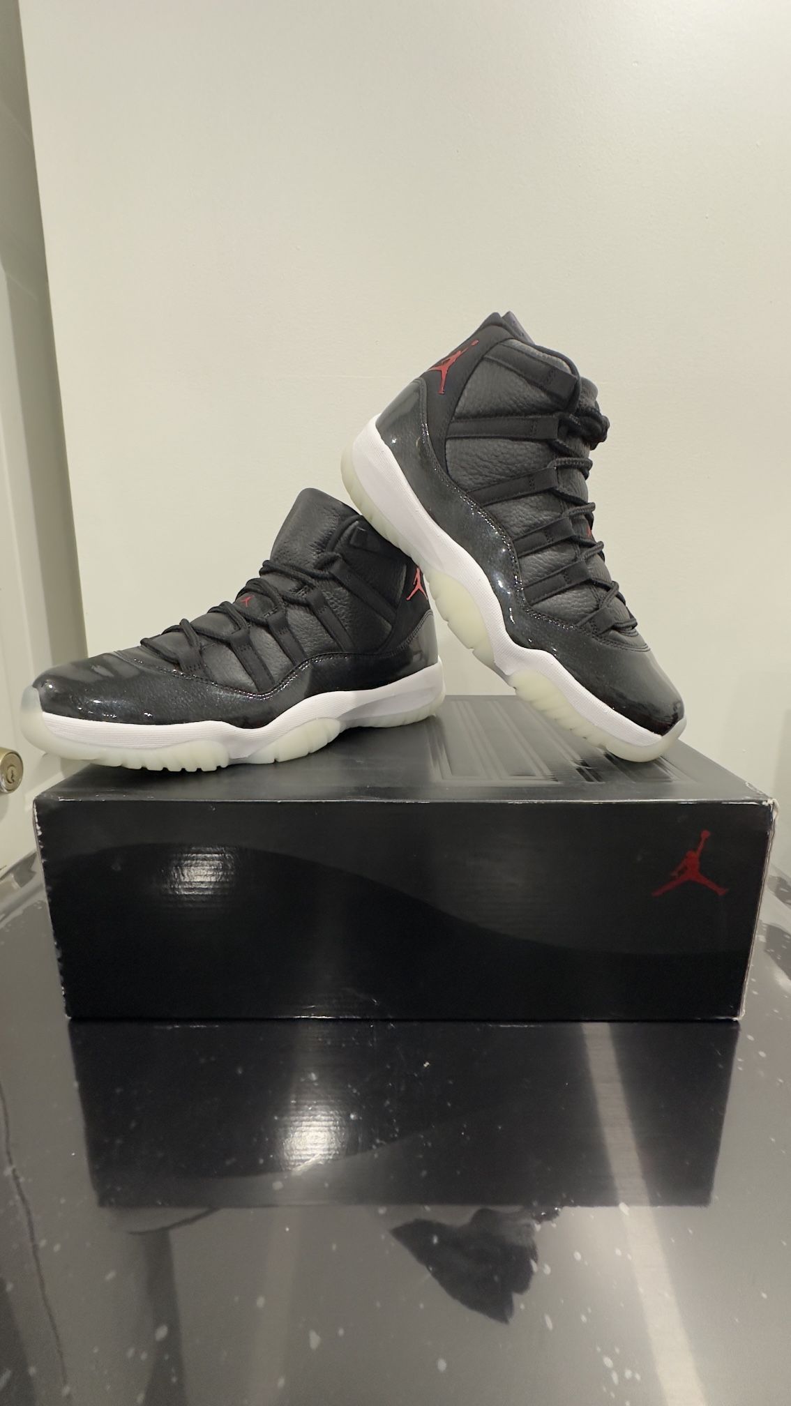 AIR JORDAN 11 RETRO