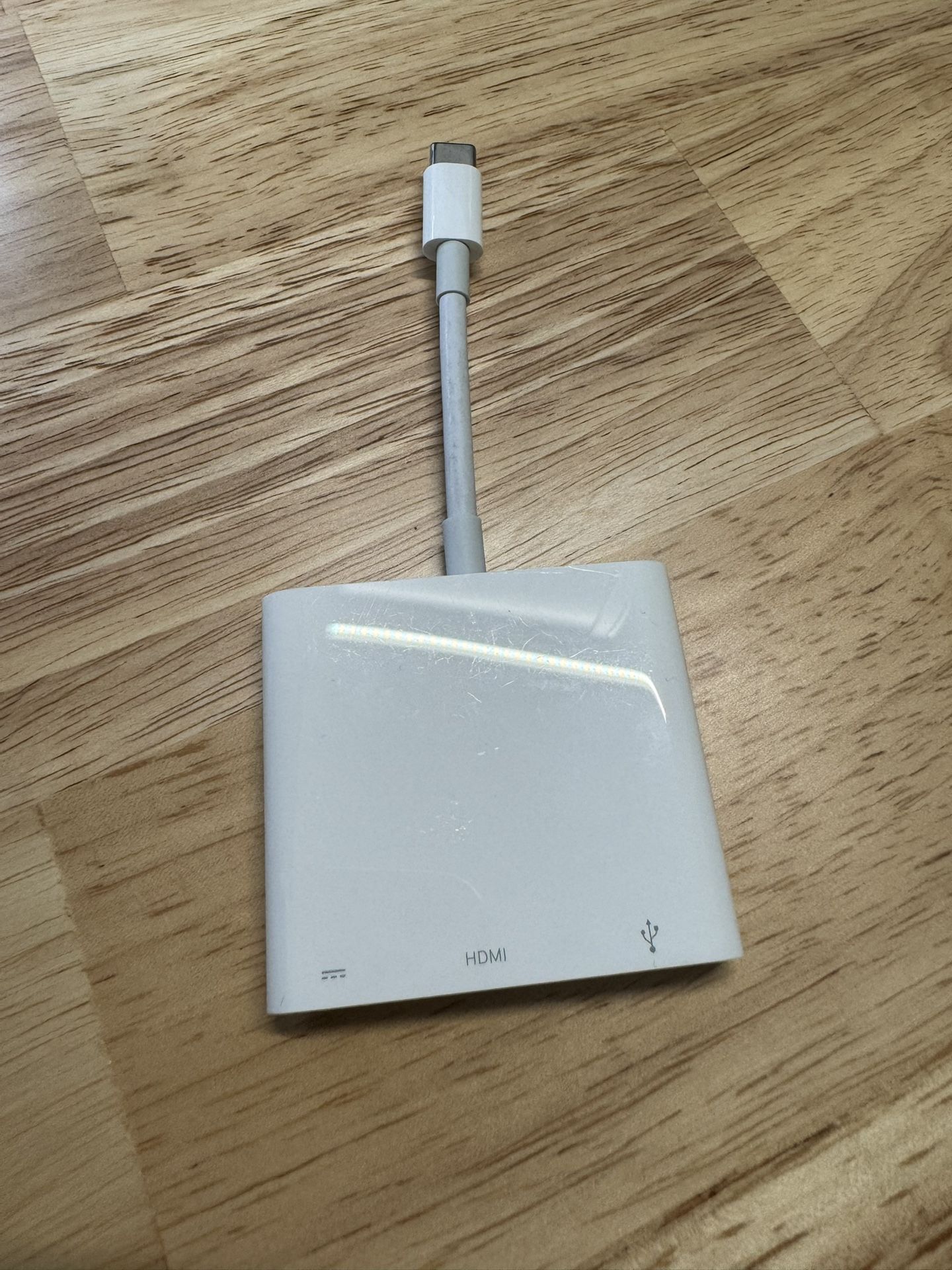Apple USB C to HDMI adapter