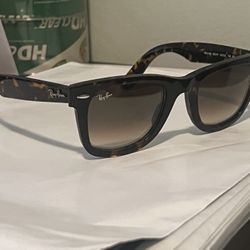 Rayban Wayfarer 2140 50mm