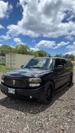 05 GMC Yukon XL Denali