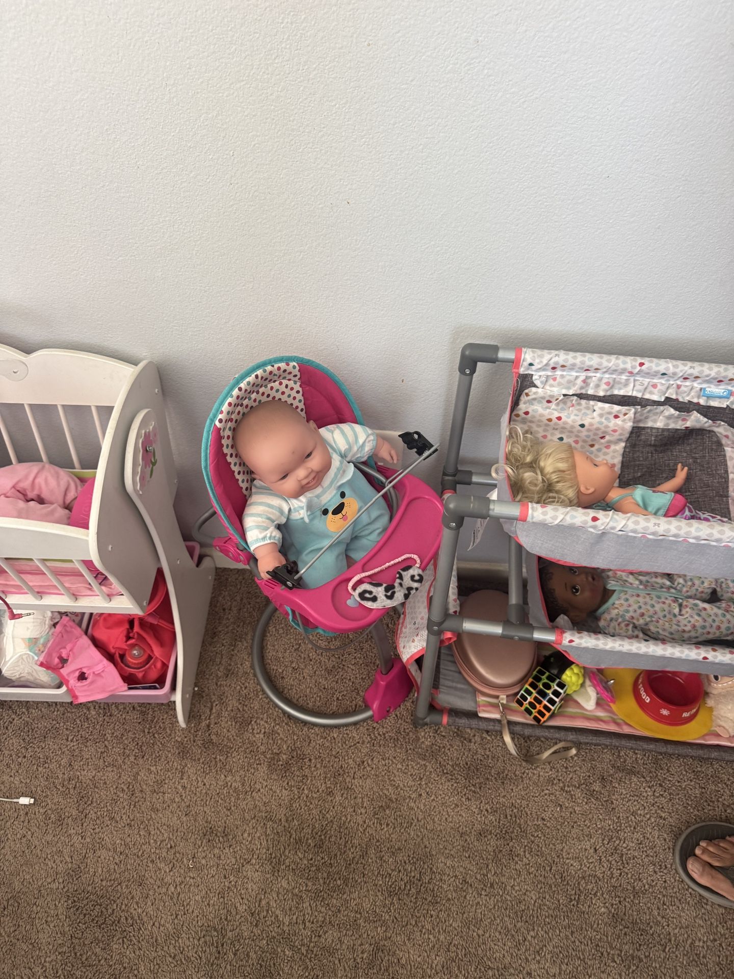 Girl dolls And playSet 