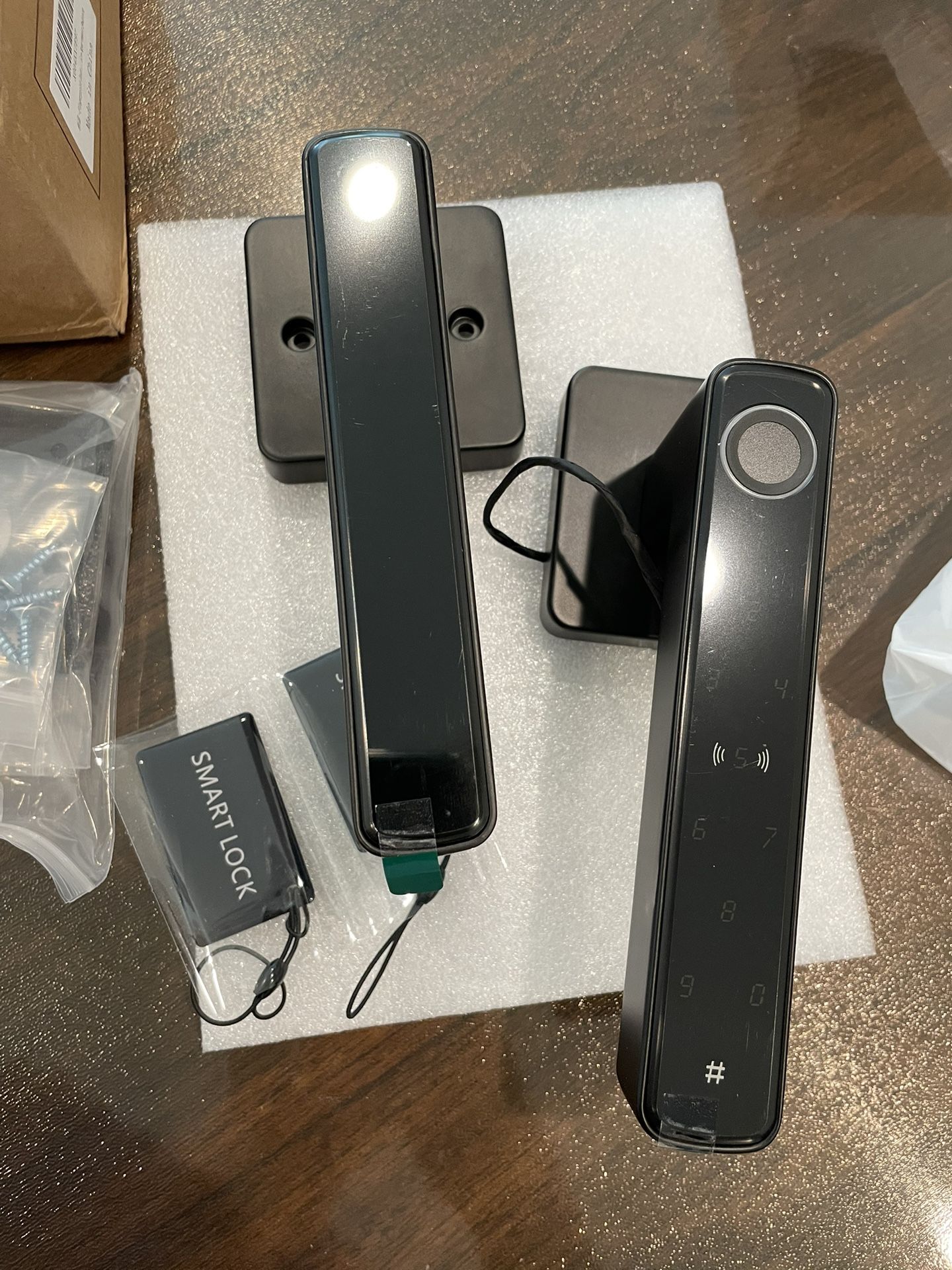 New In Box : Fingerprint Door Lock-Smart Door knob