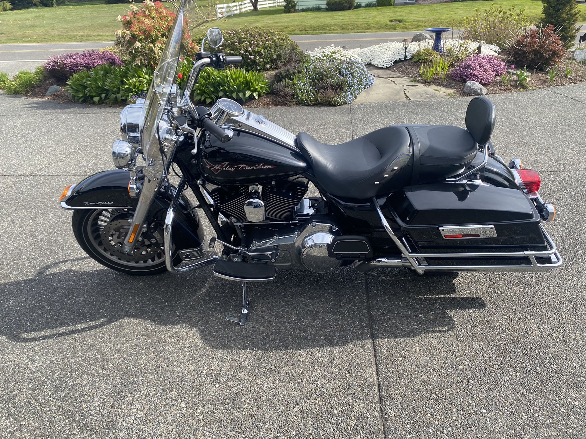 2010 Harley Davidson Road King FLHR