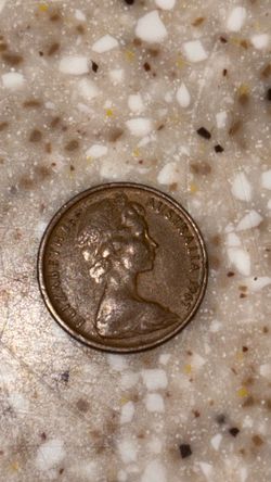 vintage Australian 1-cent bronze coin featuring Queen Elizabeth II