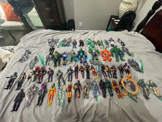 Selling marvel action figures