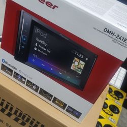 Pioneer Stereo 