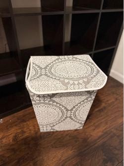 Decorative Fabric Laundry Hamper with Lid