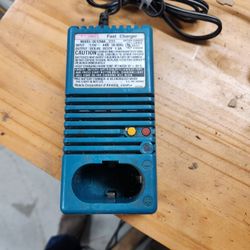 Makita Fast Charger