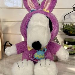 Cedar Fair Easter Snoopy