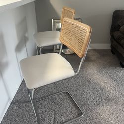Cute Ratan Bar Stools