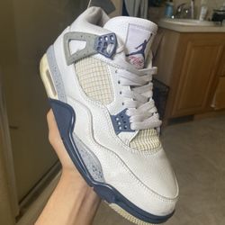 Jordan 4 Midnight Navy 